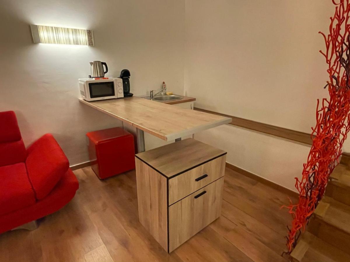 New Workspace Studio Savoya9 Self Check In Old City Center 蒂米什瓦拉 外观 照片
